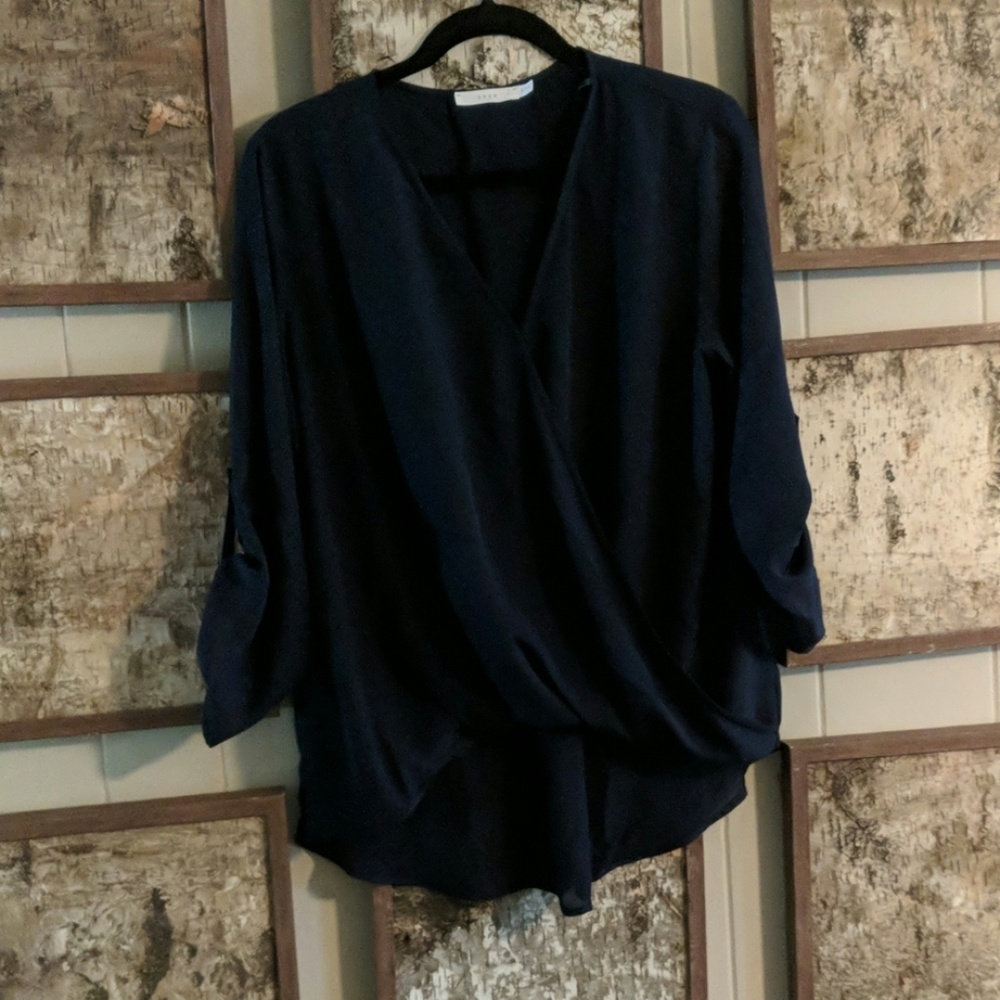 Navy top, large